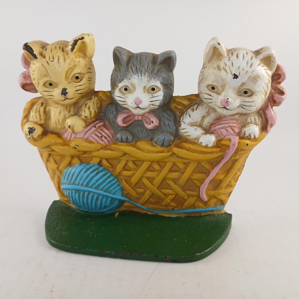 Vtg Cast Iron Three Kittens Cat in Basket Doorstop Yarn Bows Granny Cottagecore